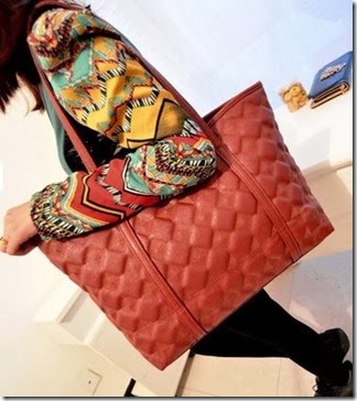 MW 6303 Red (162.000) - PU Leather, 46 x 28 x 11