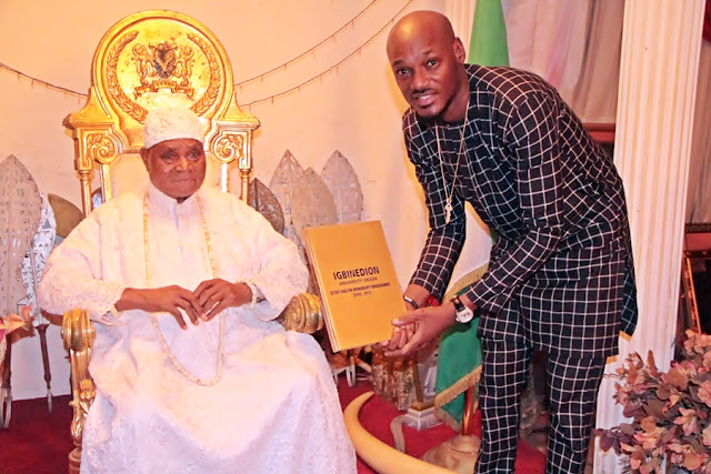 2face visits the  Esama of Benin Sir Chief Dr G.O Igbinedion.