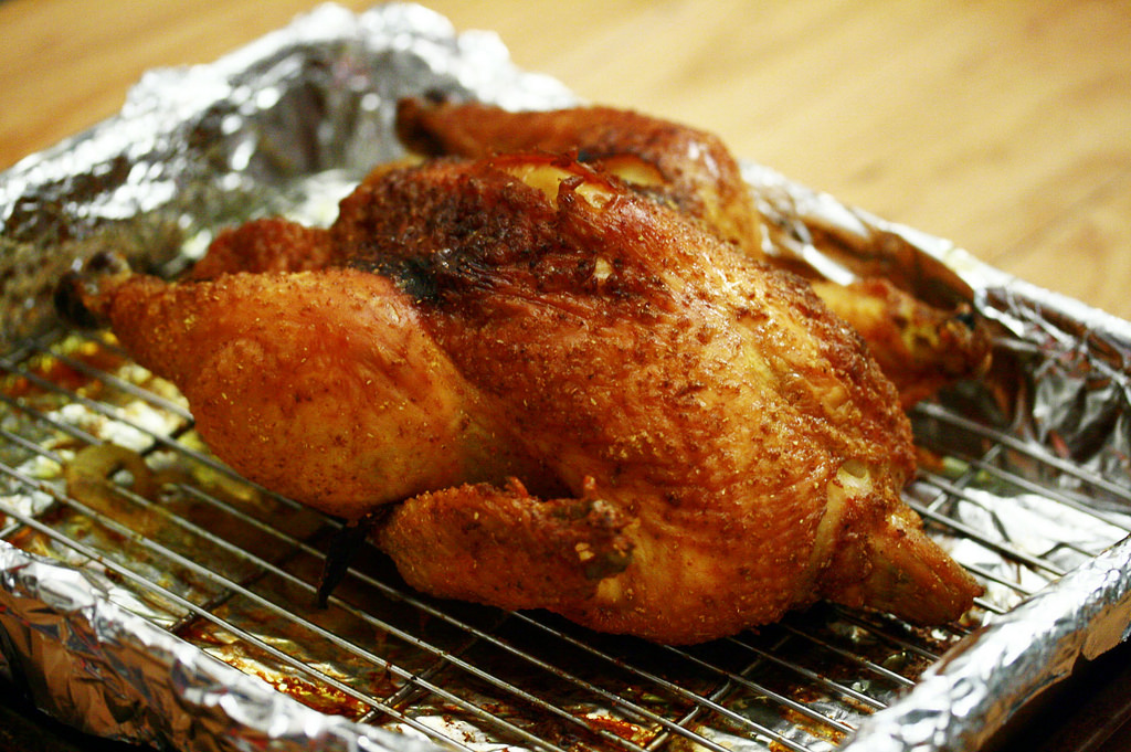  Cara  Membuat  Ayam  Panggang  yang Matang Sempurna dan Tidak 