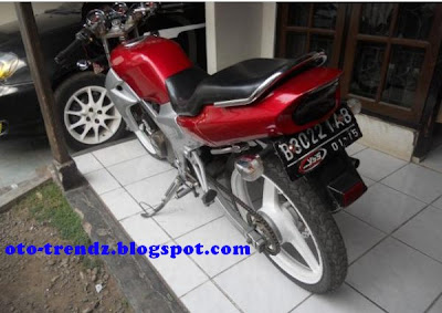 Ninja KR150L 2010 Modifikasi Warna Merah  Modif Sepeda Motor