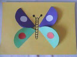 Idea to make folded papercraft for kids : butterfly