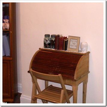 Brooklyn Apartment - Living Room desk