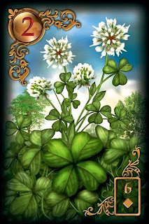 clover lenormand card, clover meaning and combinations, lenormand reading and predictions