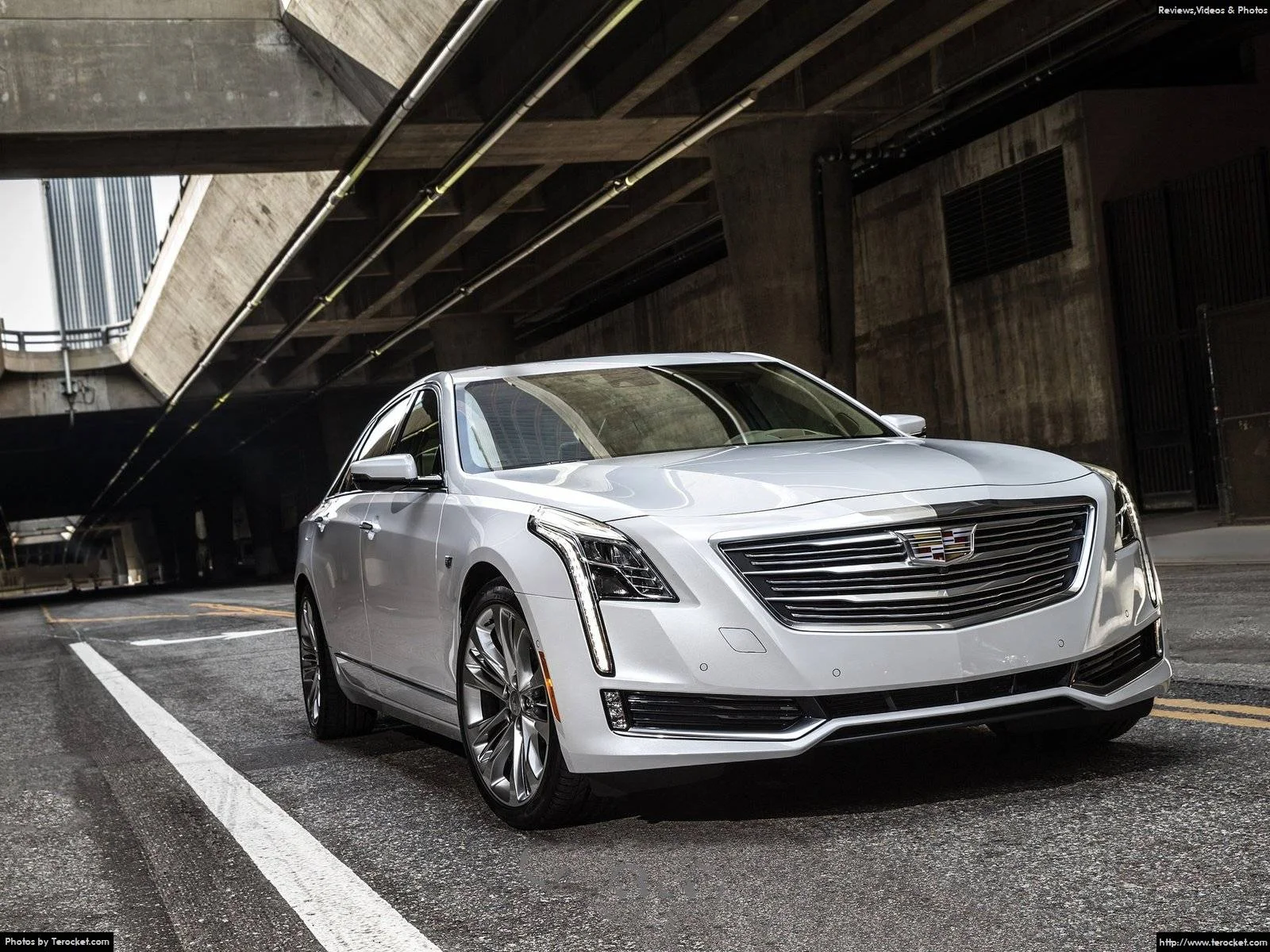 Hình ảnh xe ô tô Cadillac CT6 2016 & nội ngoại thất