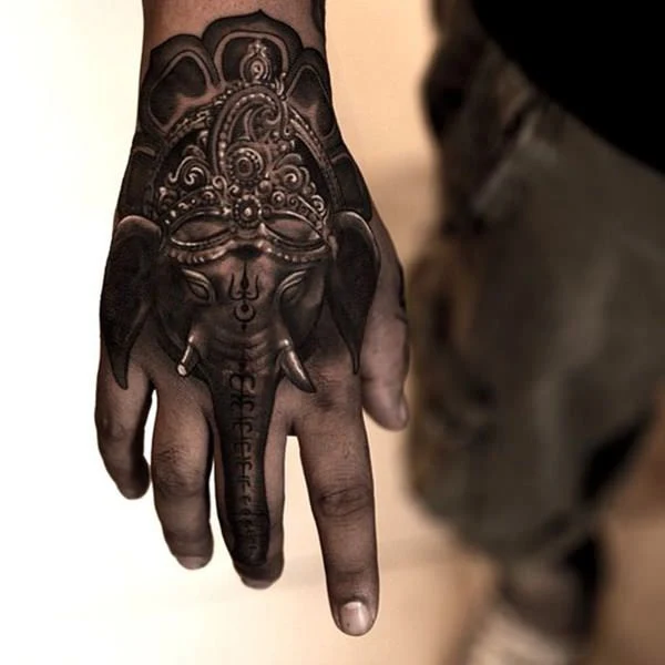 Imagen de un tatuaje de elefante budista