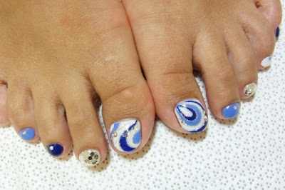 Stylish-Pedicure-Nail-Art-Designs-for-Summer-2012