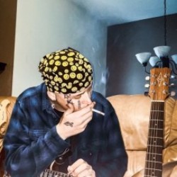 O talentoso CritikilCondition acaba de lançar sua impressionante música de estréia