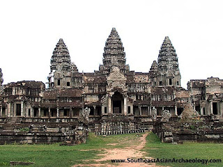 AngkorWat spires Foto Candi Paling Megah Di Dunia