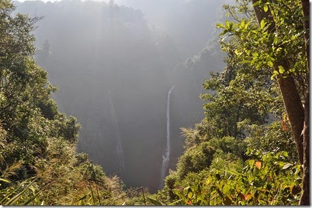 Laos Bolaven Plateau Tour Tad Fane waterfall 140208_0020