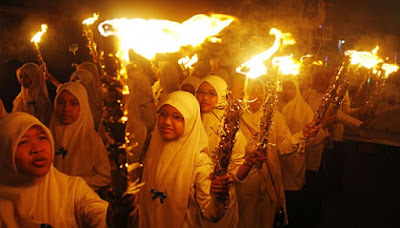 BAHTSUL MASA'IL : Hukum Mengucapkan Selamat Tahun Baru Islam