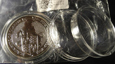 Акриловая капсула 2 унции 39 мм для монеты Звери королевы, фото, цена, отзыв, сравнение