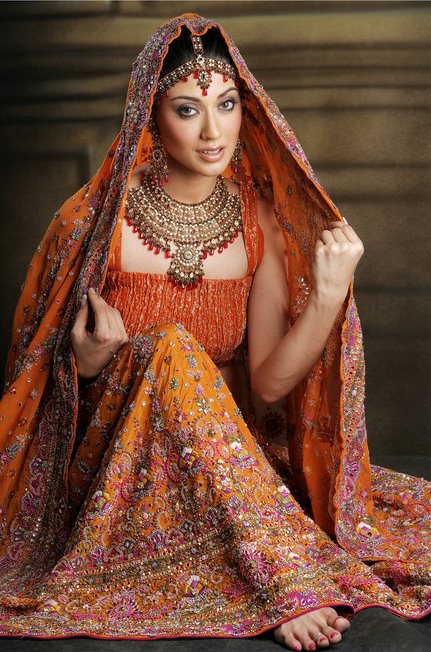 traditional indian weddings dresses