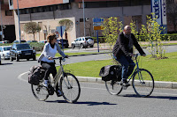 Marcha ciclista antimilitar en Precicast Barakaldo