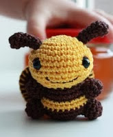 http://translate.googleusercontent.com/translate_c?depth=1&hl=es&prev=/search%3Fq%3Dhttp://artefleur.blogspot.com.es/p/amigurumi-opetused.html%26safe%3Doff%26biw%3D1429%26bih%3D984&rurl=translate.google.es&sl=et&u=http://artefleur.blogspot.com.es/2010/12/heegeldatud-amigurumi-mesimummu-opetus.html&usg=ALkJrhjeNTXBWpj8TpjTxGLnQKcoK48jbA