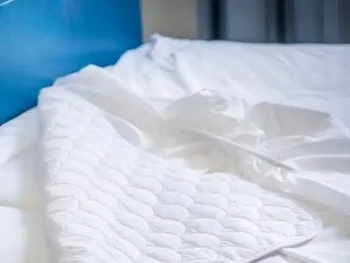 Silk comforter