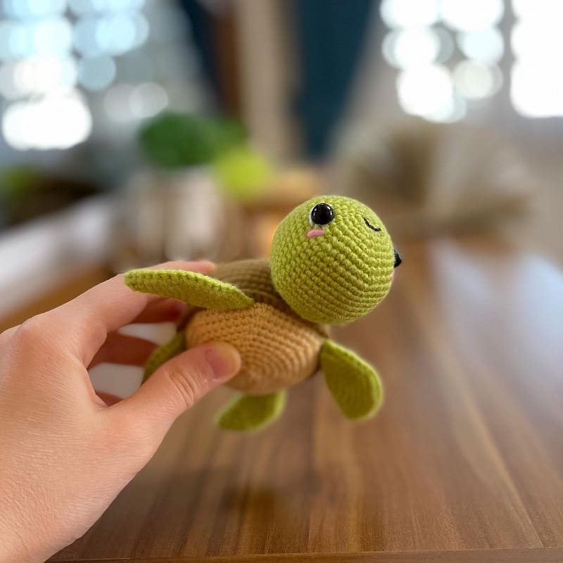 Crochet turtle amigurumi