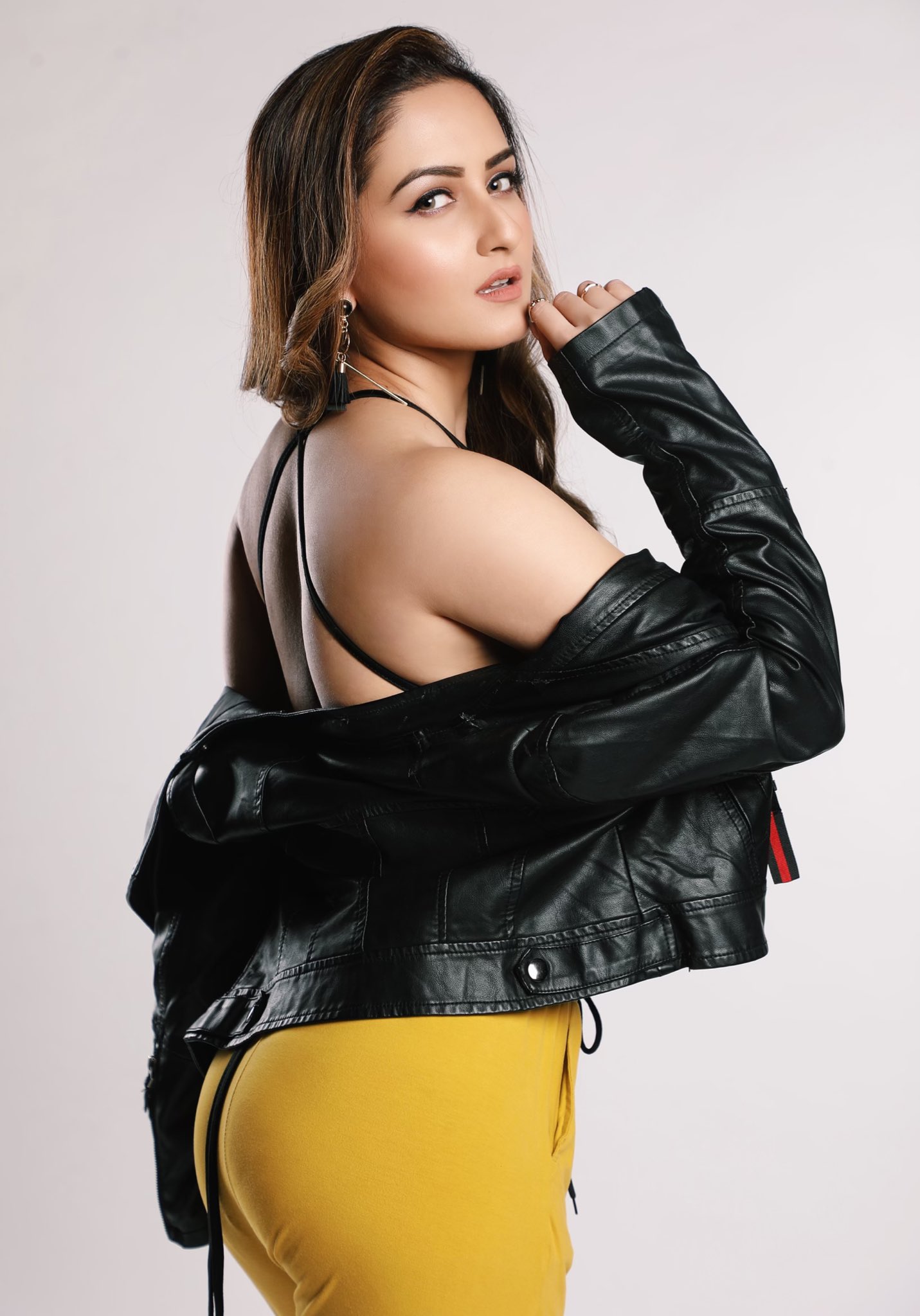 Zaara Yesmin HD UHD Photo Zaara Yesmin HD UHD Photo