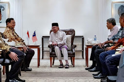 Prabowo Subianto Bertemu Anwar Ibrahim di Sela-sela Pameran Maritim Langkawi