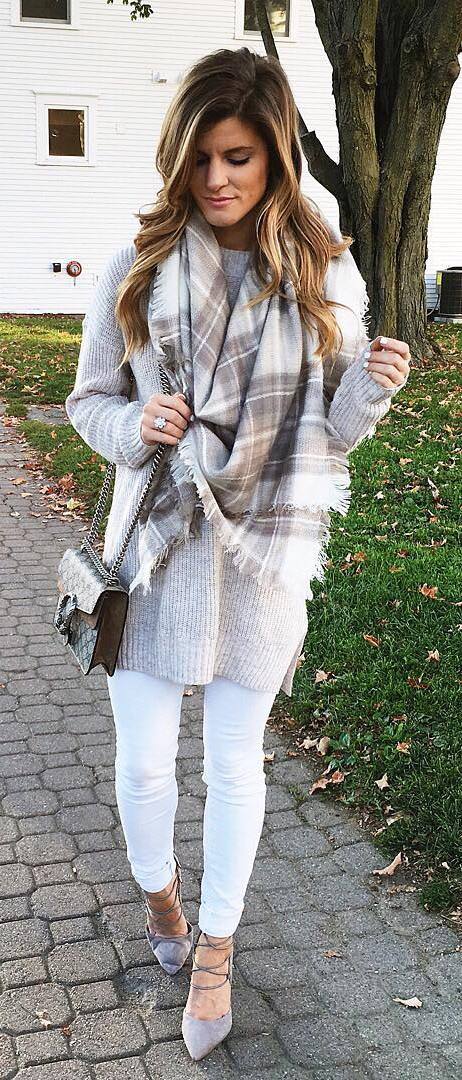 cool outfit idea : sweater + bag + plaid scarf + white skinnies + heels