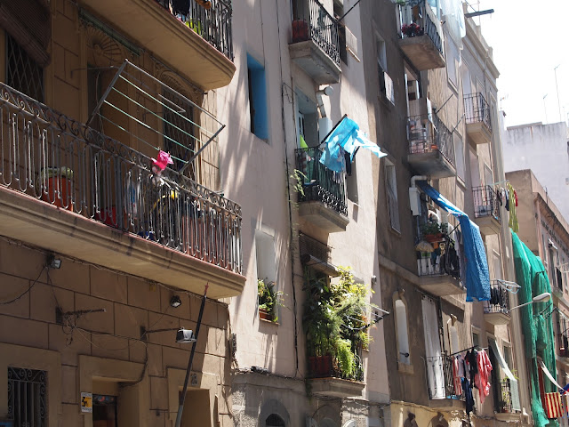 hanging cloths barceloneta