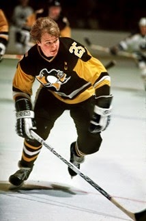 Penguins captain Randy Carlyle during the 1982-83 season. (Pittsburgh Penguins photo by Robert B. Shaver)  Original Filename: carlyle pens