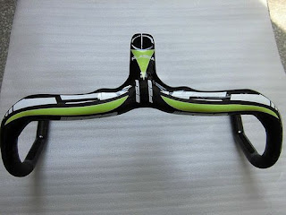 In stock 2013 New Green decals road bike full carbon fiber integrated handlebar