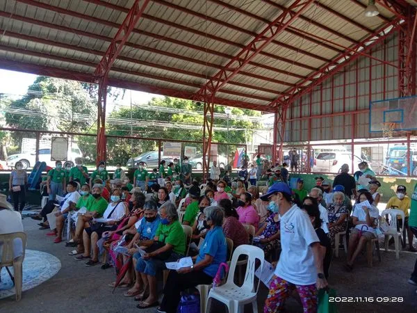 DSWD distributes social pensions for more than 1000 senior citizens in Indang