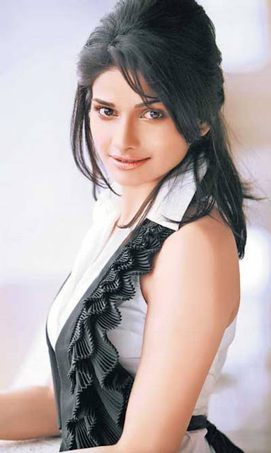 Prachi Desai HD Wallpapers Free Download