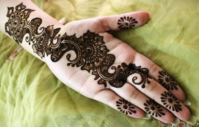 Latest Mehndi Designs Collection 2015-16 For Women Girls Wallpapers Free Download