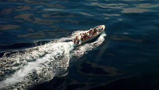 Naufrage au large de Mayotte : Deux des 32 passagers retrouvés vivants