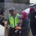 Brutal,!!! [[ VIDEO ]] Ibu Ini Cakar Dan Serang Polisi? Ternyata Ini Penyebabnya..