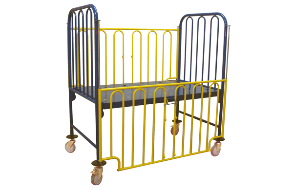 DC2000 Child Cot