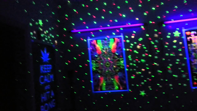 Trippy Bedroom Decor