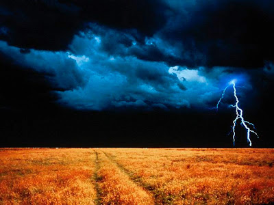 lightening wallpapers. Beautiful wallpaper of lightning