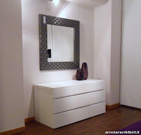 DORMITORIO MODERNO PURPURA BLANCO Y GRIS via www.dormitorios.blogspot.com DORMITORIO MORADO Y BLANCO