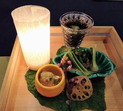 旅館の料理の写真