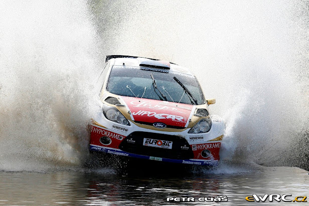 Rallye de Cerdeña: Debut de MINI con victoria de Loeb