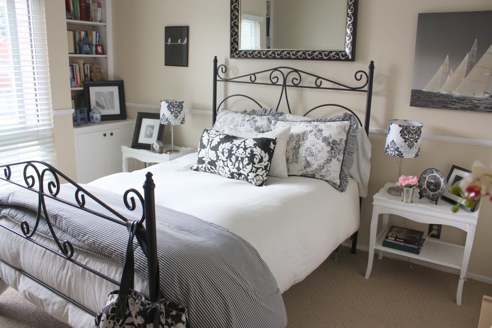 BALANCED STYLE: My Guest Bedroom