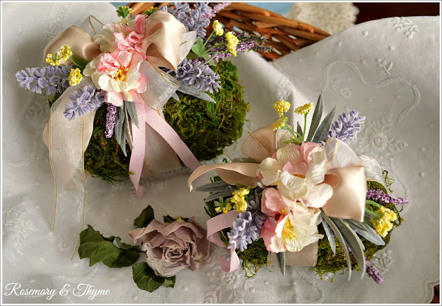 http://rosemary-thyme.blogspot.com.au/2016/03/moss-and-faux-flower-egg-tutorial.html