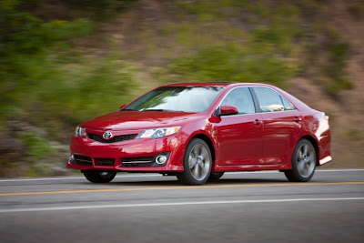 2012 Toyota Camry Pictures