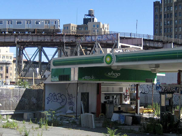 Derelict Station - South of Queens Plaza.