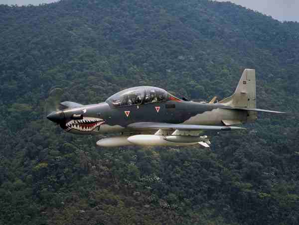 El Salvador avalia compra de 8 a 10 aviões Super Tucano