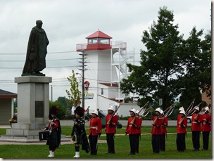 P1010019 Fredericton relève de la garde
