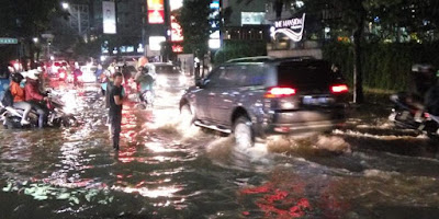 AGEN POKER - Daerah Jakarta Selatan Banjir Dinas Tata Air Kerahkan Mobil Sedot Air