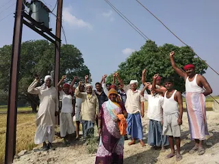 Jaunpur Live : डेढ़ माह से जला है ट्रांसफॉर्मर