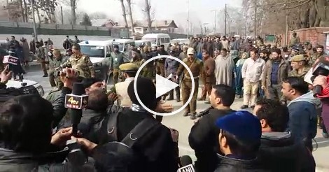 Journalists protest on Chief Minister's arrival in Anantnag
