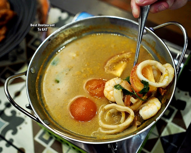 Luckin Kopi Petaling Street Menu - Sour and Hot Seafood Soup