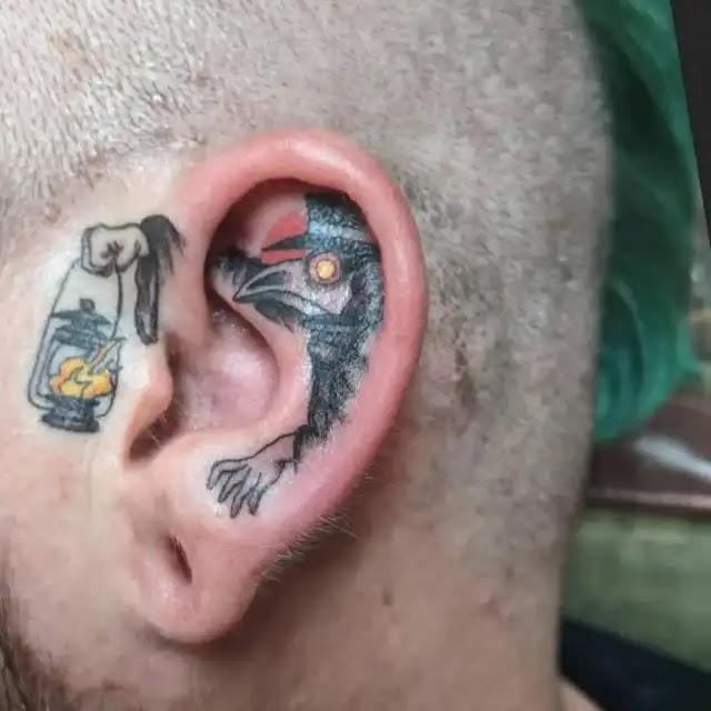 ideas del tatuaje del doctor de la peste del oído