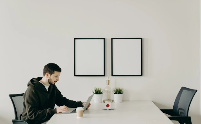 The Art of Freelancing: Essential Tips for Success