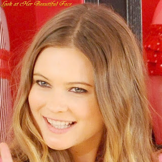 Behati Prinsloo Beautiful Face